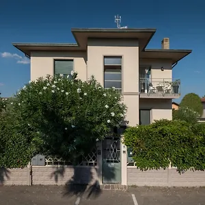La S'volta , Vanzago Italia