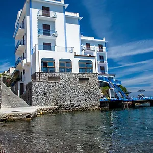 Rocce Azzurre Hotel